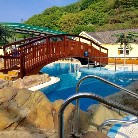 Cardigan Bay Holiday Park Rom bilde